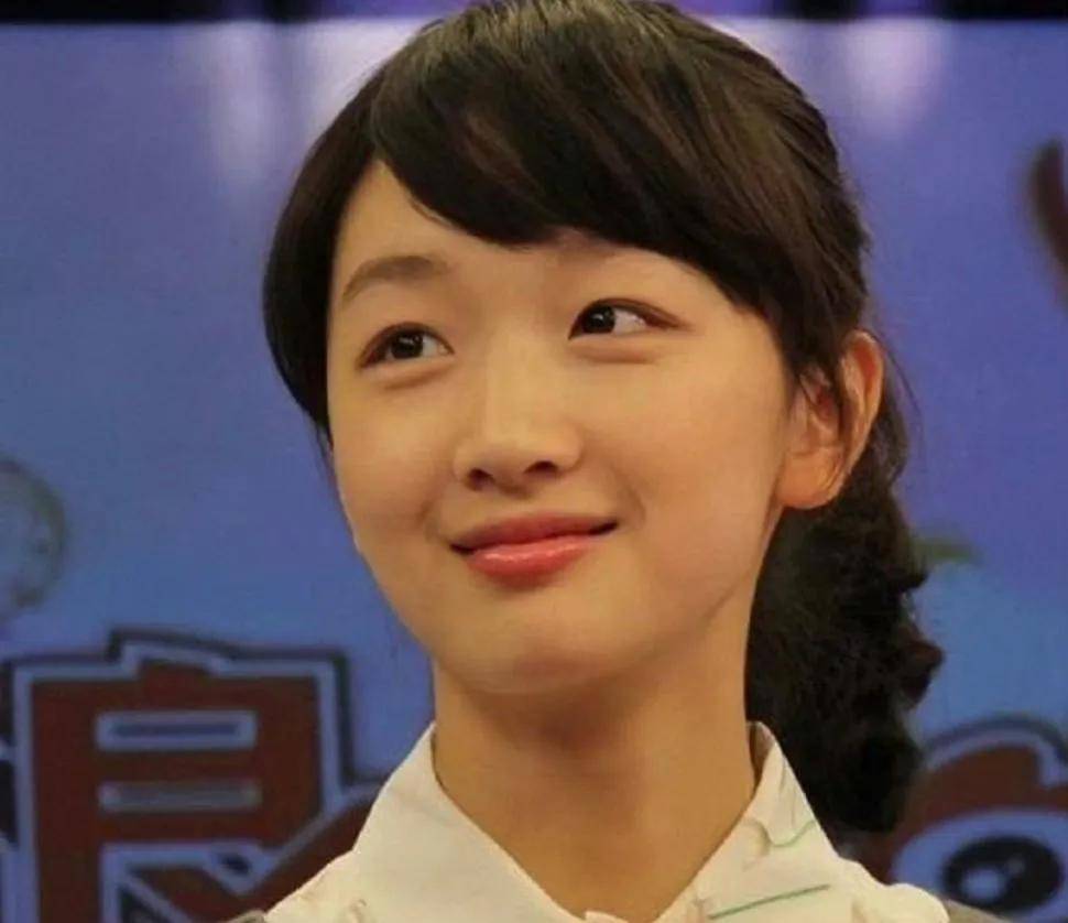 周冬雨大变身，从前的冬瓜脸如今焕然一新插图